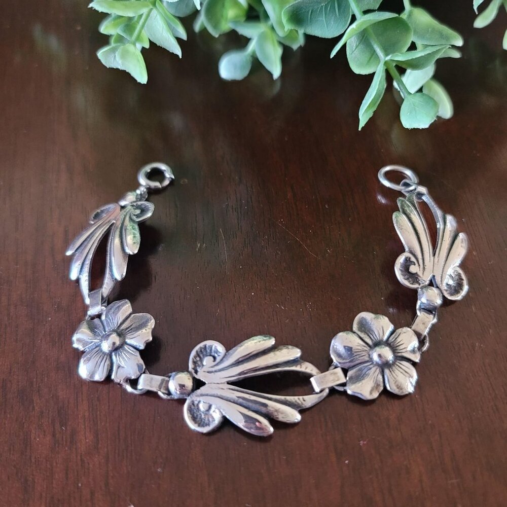 Vintage Sterling Silver Art Nouveau Flower Link Bracelet 7.5"